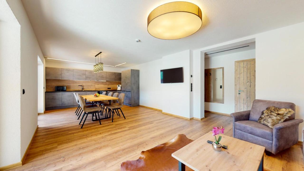 Pitzplus Appartements ザンクト・レオンハルト・イム・ピッツタール エクステリア 写真