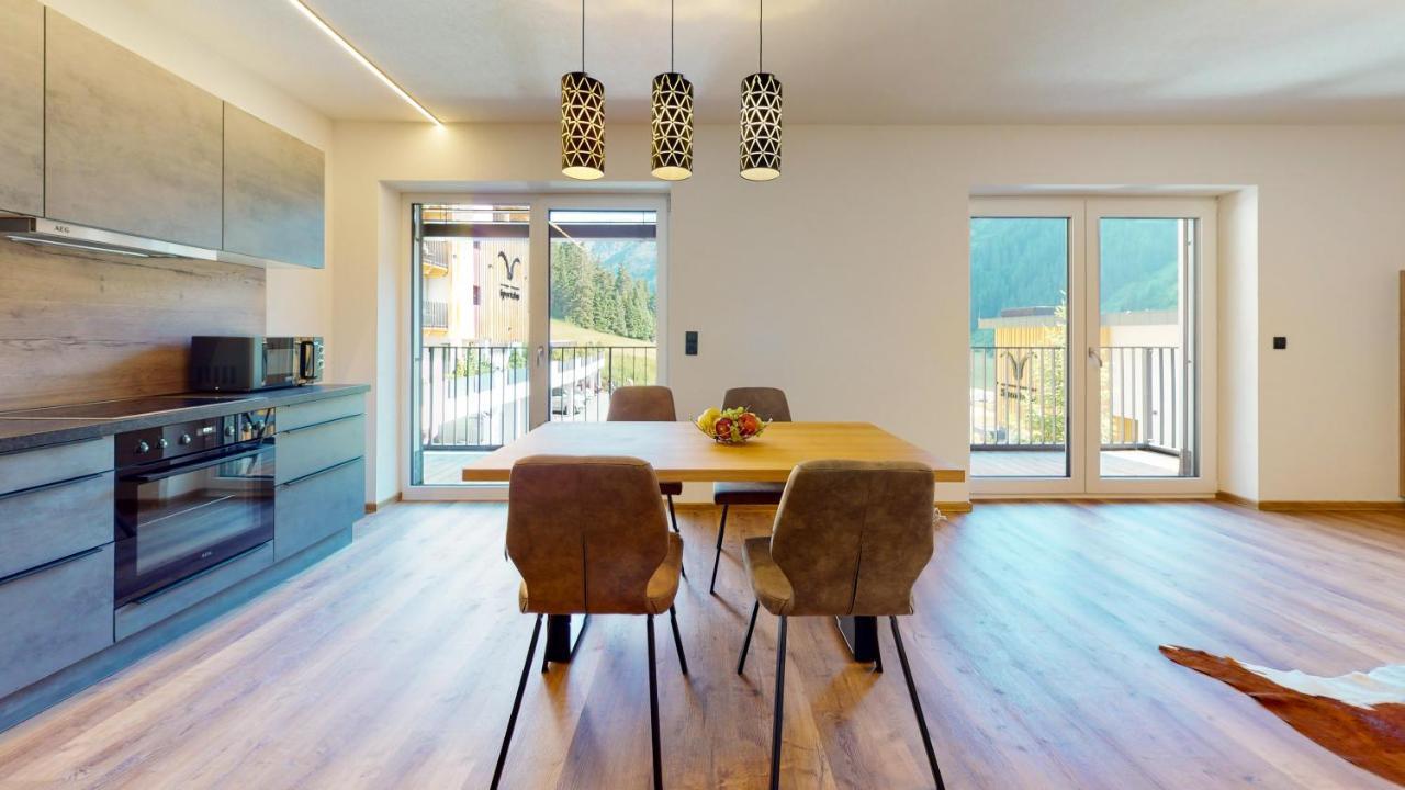 Pitzplus Appartements ザンクト・レオンハルト・イム・ピッツタール エクステリア 写真
